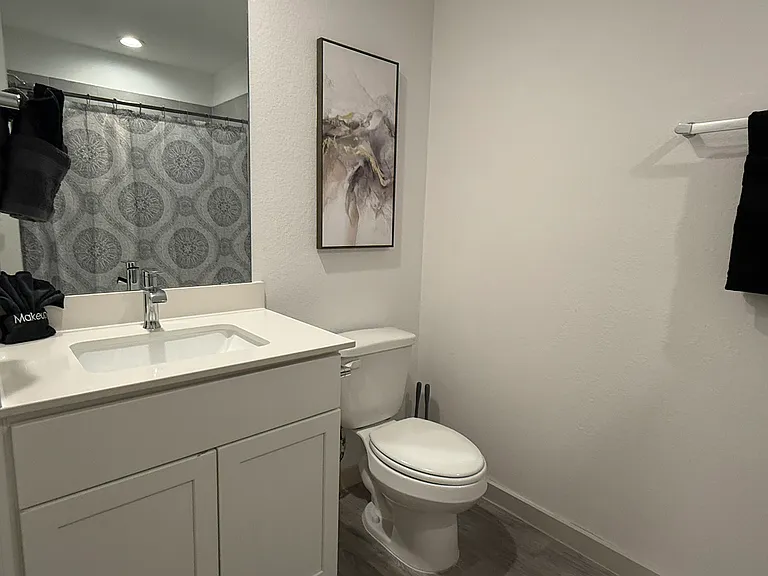 1815 Rolling Hill Ln — Photo 29