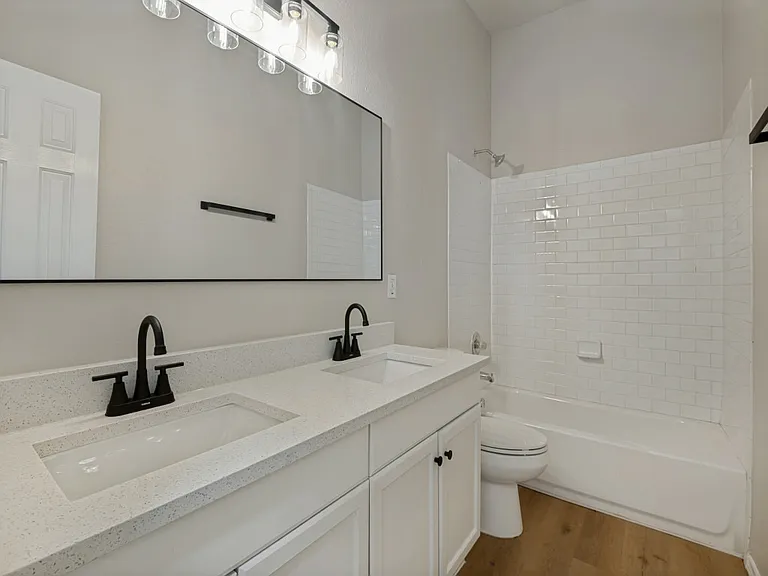 5051 Showdown Ln — Photo 11