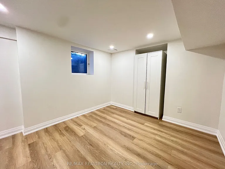 Trillium Dr — Photo 13