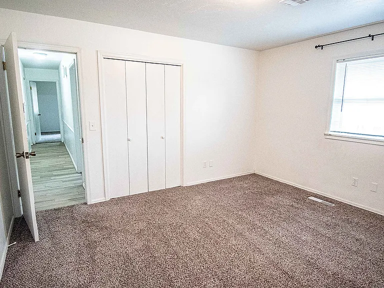 123 N Grandview St — Photo 12