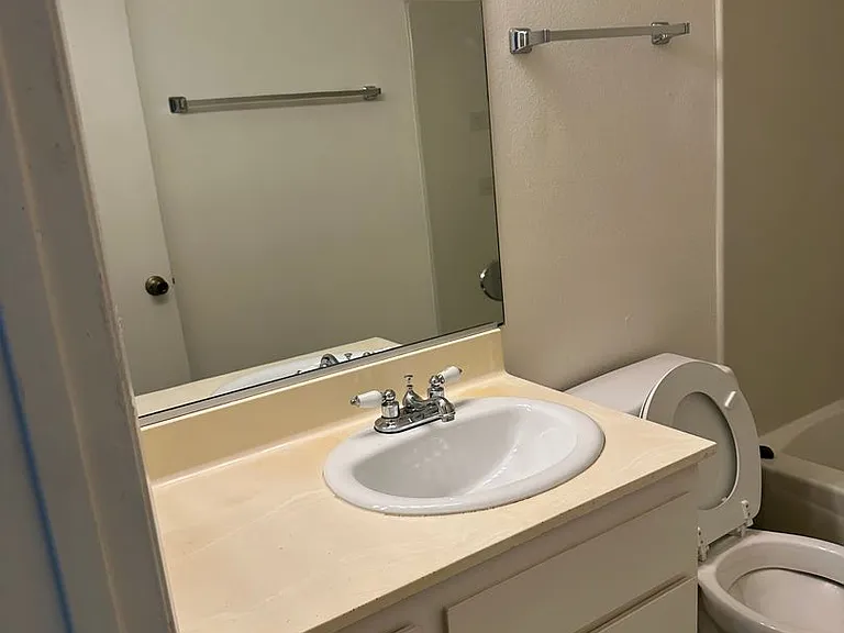 5328 Hermitage Ave — Photo 11