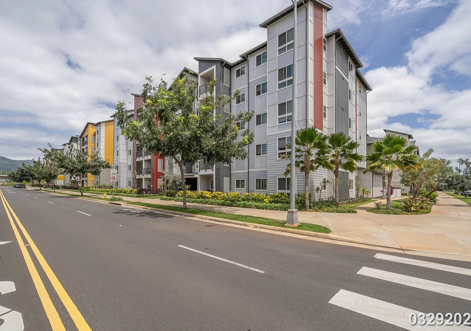 $3,500 / 3br - 1225ft2 - Modern New Build 3br/2ba/2pkg Immaculate Unit In Nahele At Ho'Opili — Photo 1