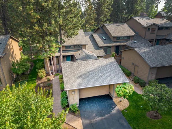 60450 Elkai Woods Dr, Bend, OR 97702