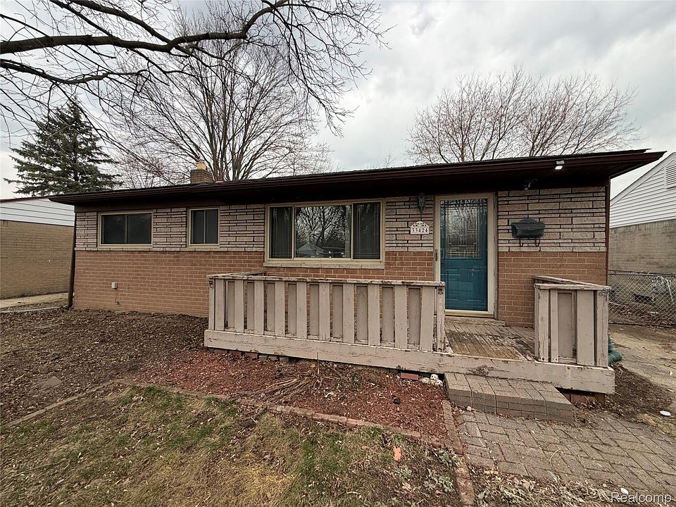 1st image of 33424 Cheryl St