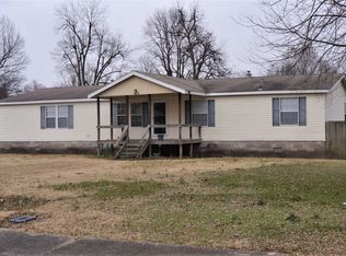 404 S State St, Senath, MO 63876