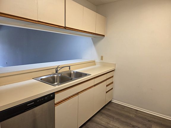 3rd image of 21 Plantation Dr #1-1-202
