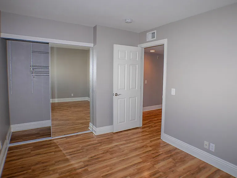 7509 Draper Ave #202 — Photo 22