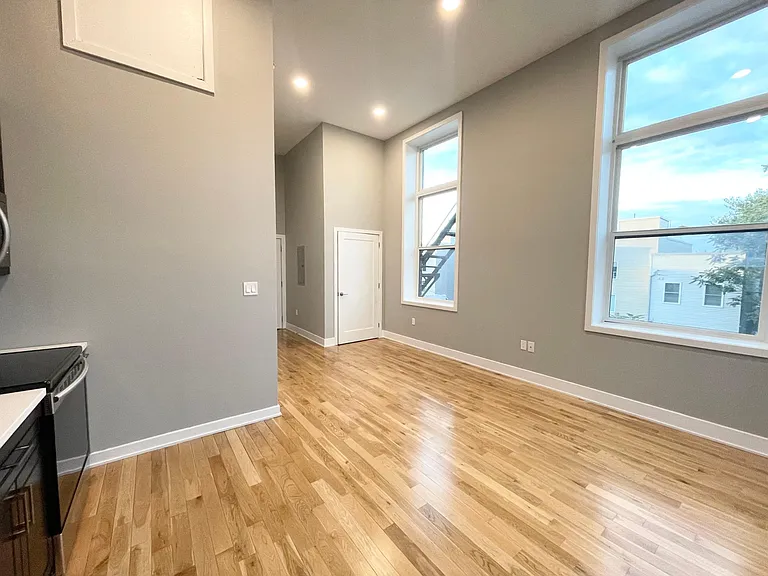 1521-1523 W Girard Ave #206 — Photo 14