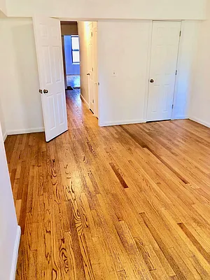 Rented by Warren T Real Estate Corp. | media 14