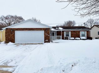 1038 Pinecrest Dr, Rantoul, IL 61866