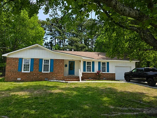 104 Karol Dr Photo 1