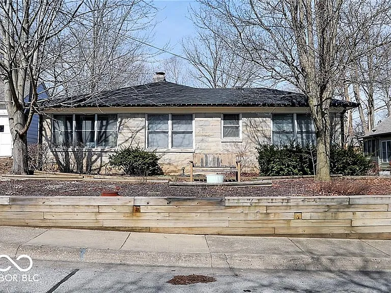760 W Pine St — Photo 15