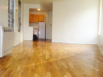 Rented by DSA Realty Midtown West