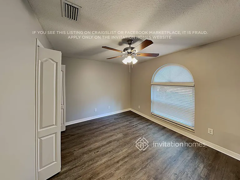 7614 Wiltshire Park Pl — Photo 12