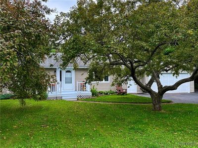 40 June Dr, Elma, NY, 14059