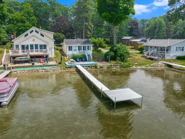 804 Esther Dr, Concord, MI 49237