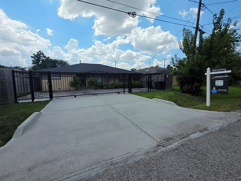 4105 Rutland St — Photo 31