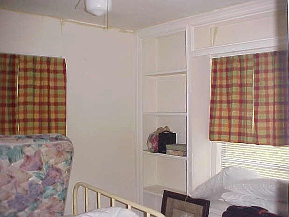 4th image of 905 Satsuma St