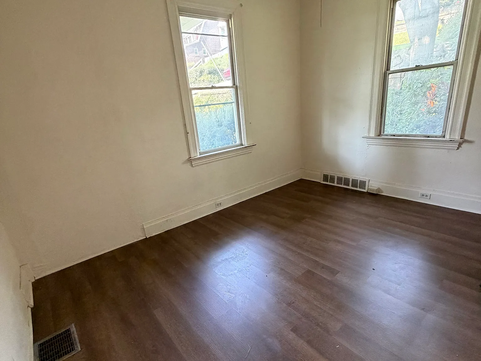 3 bed, $1,800 — Photo 3