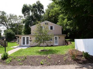 207 Old Mormon Bridge Rd, Crescent, IA 51526