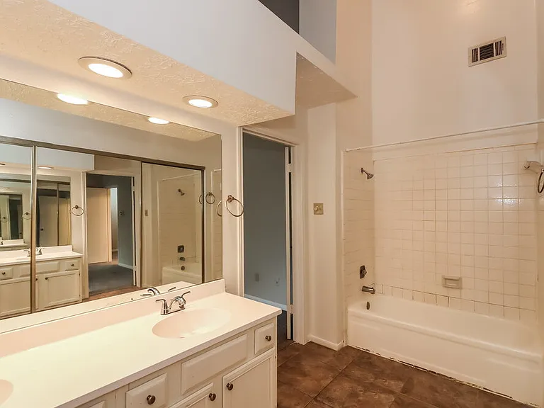 16602 Quiet Trail Dr — Photo 14