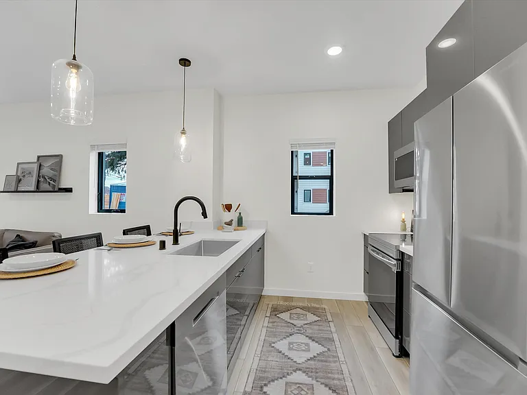 The Meadowlark Apartments — Photo 26