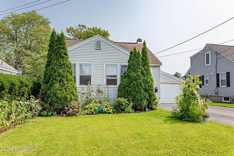 5th image of 1205 Trinity Avenue