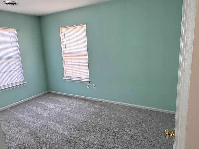 177 Traybern Blvd — Photo 20