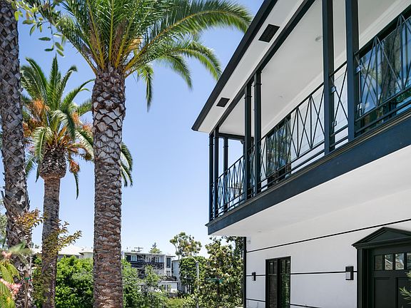 5th image of 1307 S Beverly Glen Blvd #1307