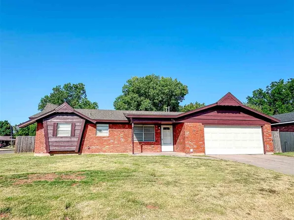 302 NW 63rd St, Lawton, OK 73505