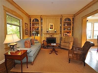 5th image of 307 Oxford Ave
