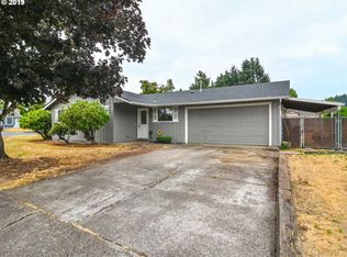 1105 Cedar Pl, Creswell, OR 97426