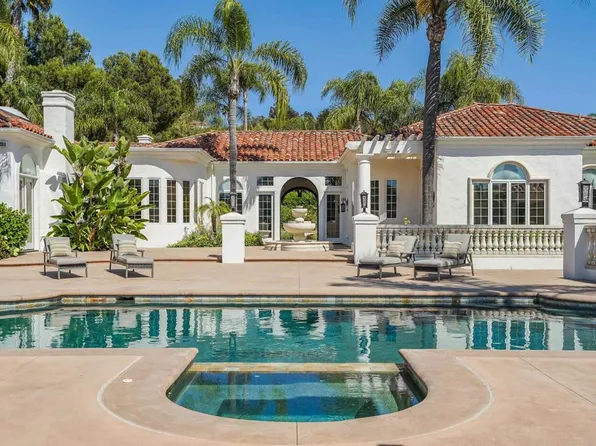 6998 Rancho La Cima Dr, Rancho Santa Fe, CA 92067