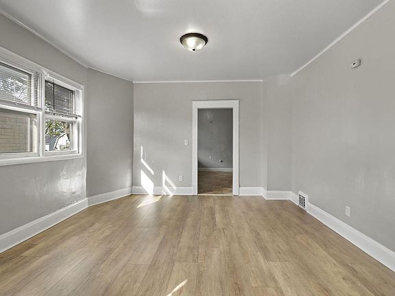 5th image of 5010 22nd AVENUE