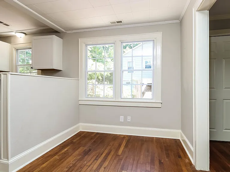 1 Hillcrest Ave — Photo 8
