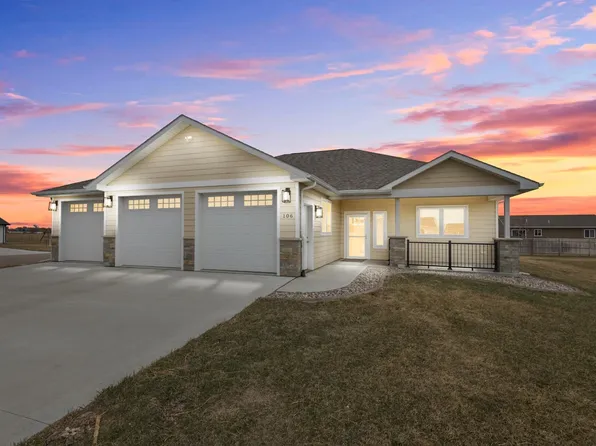 106 Asher Ave, Volga, SD 57071