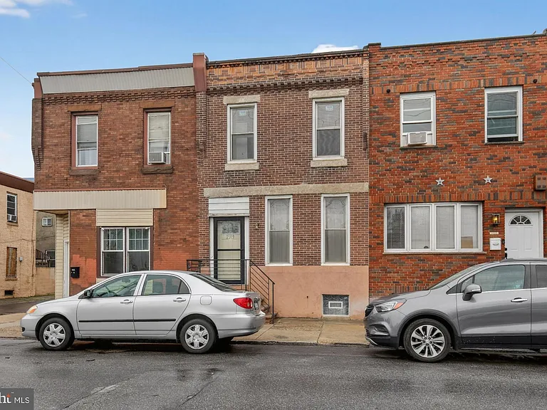 2319 E Somerset St — Photo 29
