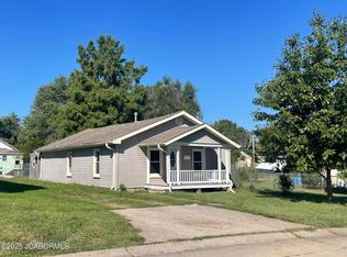 1403 N Washington St, Mexico, MO 65265
