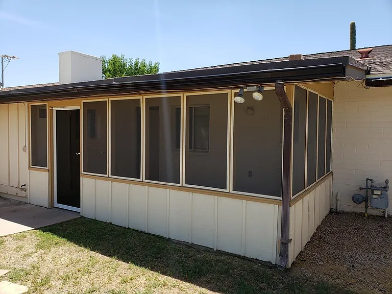 2705 S Jentilly Ln — Photo 6