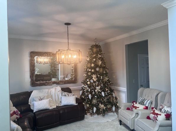 130 Willow Point Cir