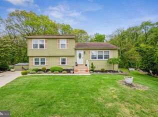 Franklin D Roosevelt Ter, Lawnside, NJ 08045