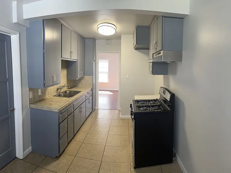 5343 E The Toledo — Photo 6