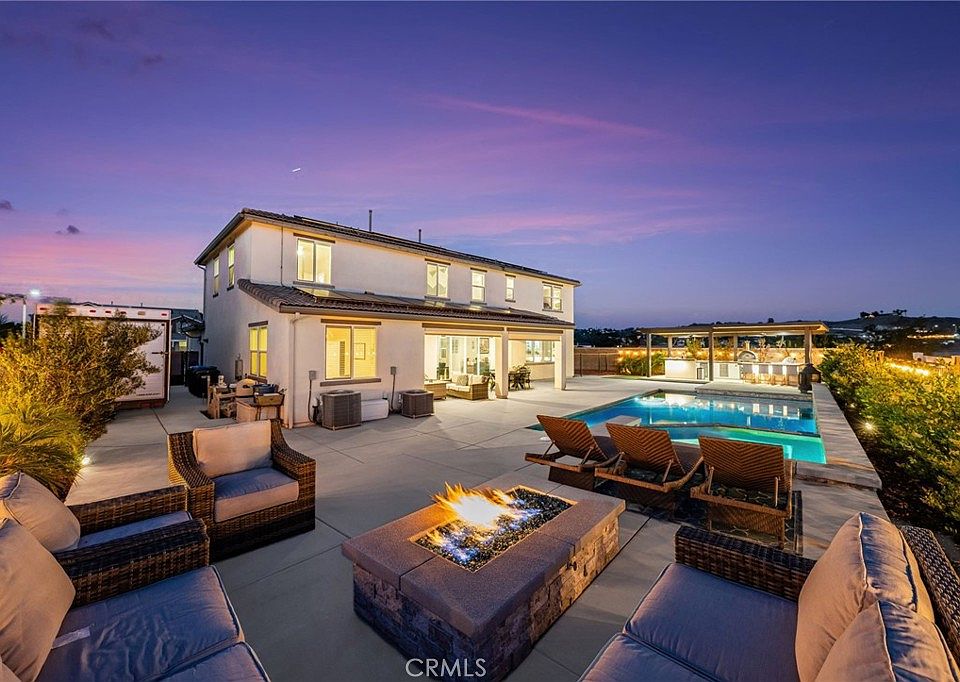 リバーランド 16671 Zest Ct, Riverside, CA 92503 | Zillow