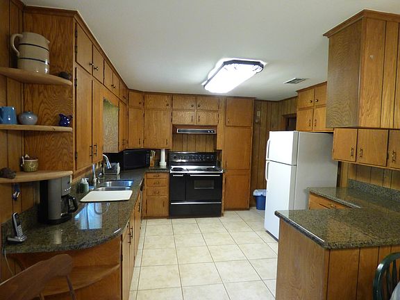 5th image of 1331 County Road 821