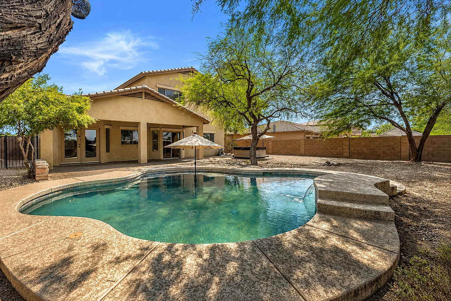 4 bed, 2105 sqft, $2,999 — Photo 1