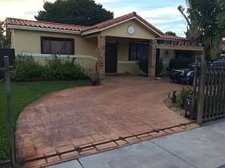 Front of House - Driveway