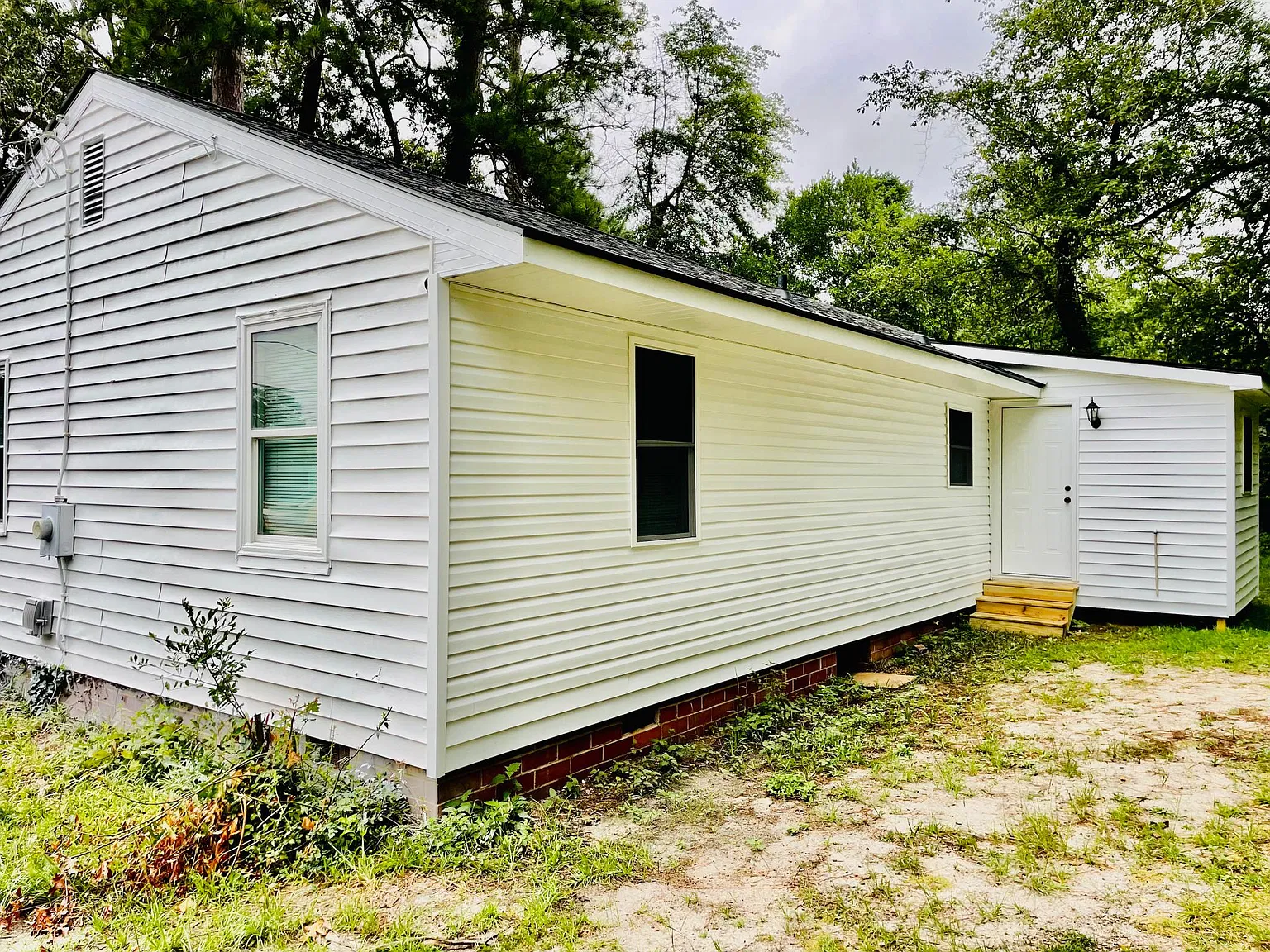 2718 Royal St — Photo 4