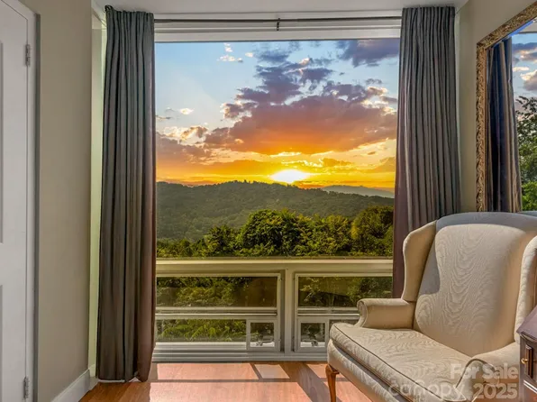 647 Town Mountain Rd APT 505, Asheville, NC 28804