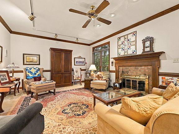 4th image of 6100 Parker Croft Ct
