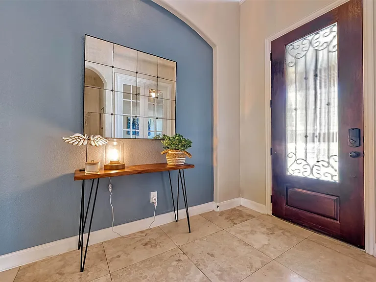 210 Hearthshire Cir — Photo 3